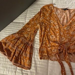 COPY - Bell sleeve top